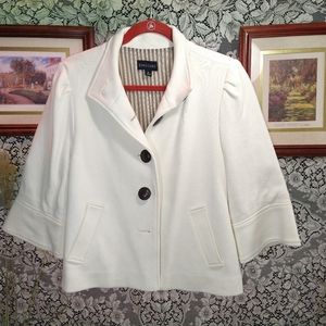 Dialogue ivory off white swing jacket with large black buttons lined vintage
